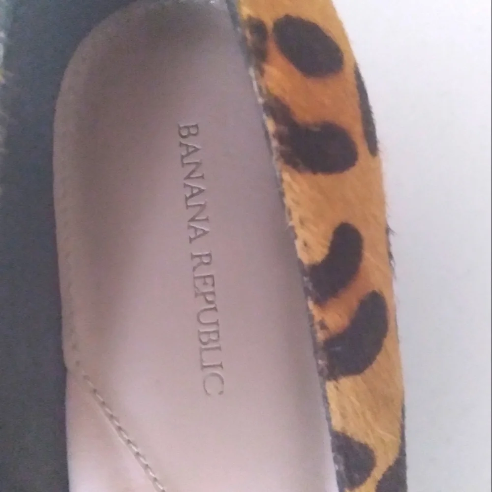 Banana Republic Leopard Print Calf Hair‎ Kitten Heel Pumps 7.5